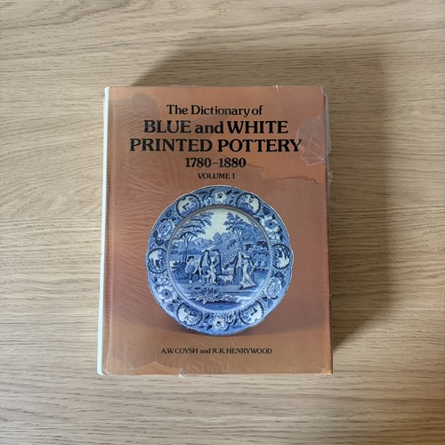 Dictionary blue white - blue,