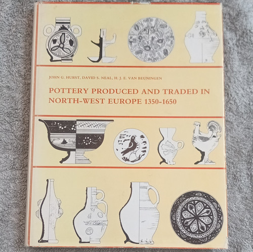 Hurst pottery produced - et,