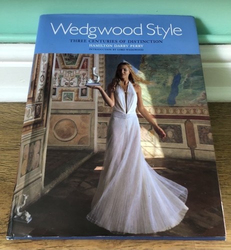 Wedgwood pottery book - wedgwood,